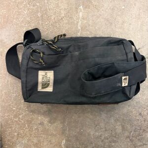 The North Face Black fanny pack bumbag Crossbody Sling Bag